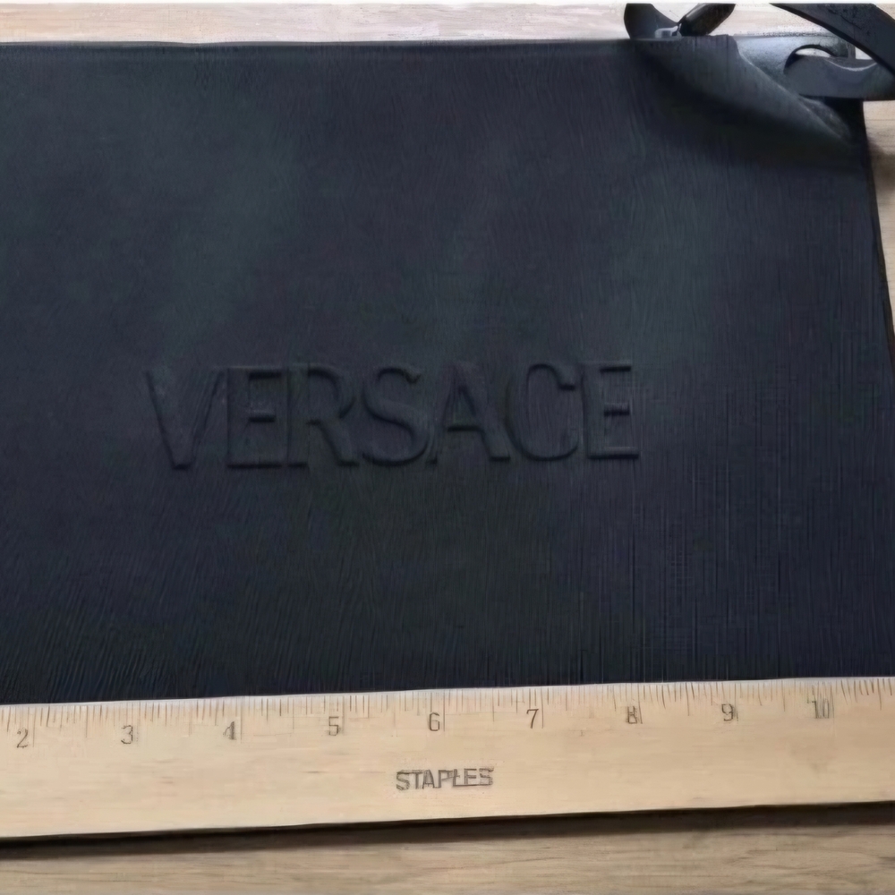 Versace Elegant Black Clutch Zip Bag - Picture 4 of 6